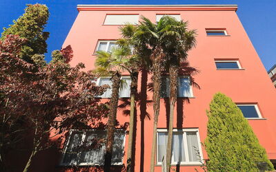 Ascona 200: Bygning, Himmel, Ejendom, Vindue, Verden, Arecales, Træ, Urban Design, Boligområde, Hus