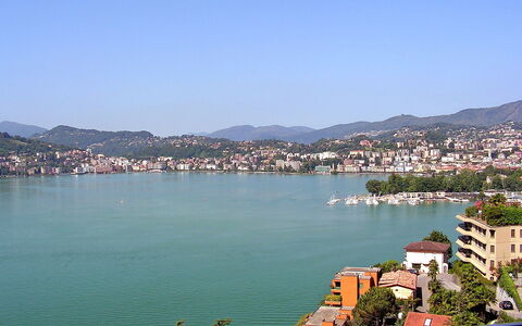 Castagnola 100: Krop Af Vand, Vand, Himmel, Stad, Vandressourcer, Hav, Vandvej, City, Kyst, Turisme