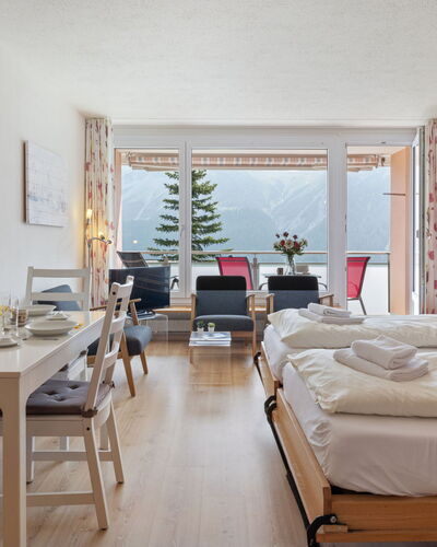 Promenade Apt 109 & Apt 110 100.92