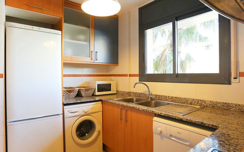 Peiro: Countertop, Værelse, Cabinetry, Ejendom, Større Bandage, Møbel, Køkken, Indretning, Vaskerum, Bygning