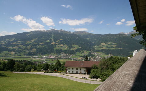Hamberg Hütte: Himmel, Sky, Ejendom, Bjerg, Bygning, Økoregion, Vegetationen, Highland, Land Lot, Plante