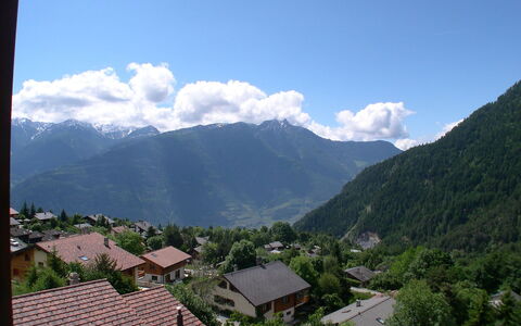 Hauts de Morthey No 33: Bjergrige Landskabsformer, Bjerg, Hill Station, Himmel, Bjergkæde, Highland, Sky, Bjerglandsby, Bakke, Alps