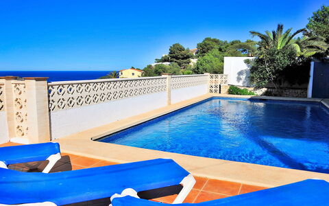 Balcon al Mar: Svømmepøl, Blå, Ejendom, Majorelle Blue, Azure, Ejendom, Ferie, Hus, Udvej, Villa