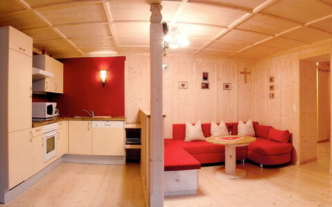 Christoph: Værelse, Bygning, Loft, Indretning, Ejendom, Etage, Væg, Arkitektur, Møbel, Gulvbelægning
