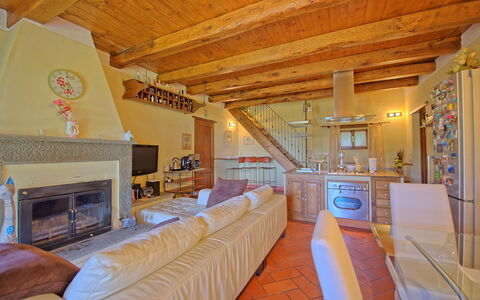 Villa Margherita: Værelse, Ejendom, Møbel, Bygning, Indretning, Ejendom, Loft, Hus, Stue, Hjem