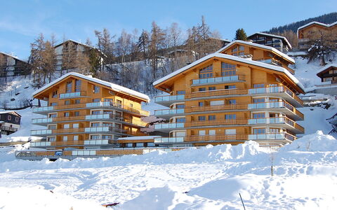 Nendaz 662: Himmel, Bygning, Sne, Bjerg, Vindue, Verden, Hældning, Hus, Sky, Træ