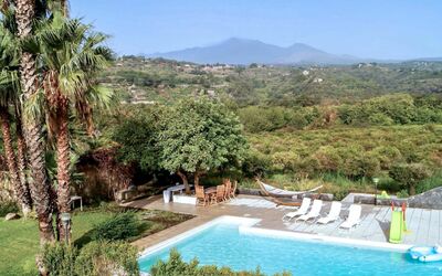 Lydia - Giarre, Sicilien, Italien
