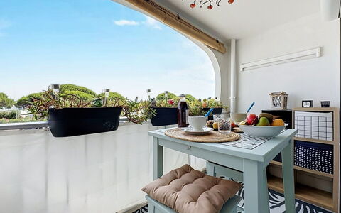 Port Camargue 530: Busk, Have, Boligområde, Plantesamfund, Land Lot, Bunddække, Landscaping, Backyard, Gård