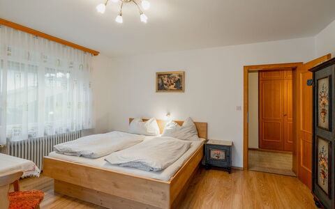 Haus Viktoria: Møbel, Ejendom, Cabinetry, Træ, Komfort, Bord, Skuffe, Dør, Bygning