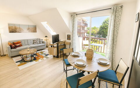 Deauville-Trouville 175: Møbel, Indretning, Lejlighed, Værelse, Stol, Bejdse, Stue, Design, Køkken & Spisebord, Sengetøj