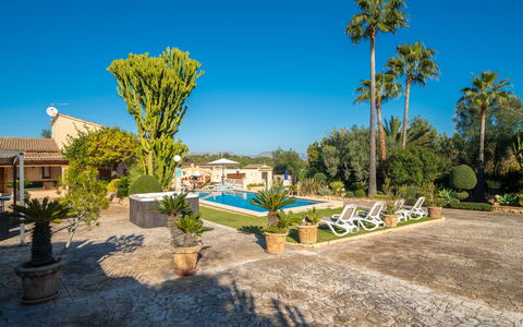 Ca Na Guerrera: Udvej, Landscaping, Hacienda, Estate, Svømmepøl, Eco Hotel, Skygge, Villa, Hotel