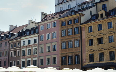 Rynek Starego Miasta: Bygning, Vindue, City, Stad, Facade, Blandet Brug, Rådhusplads, Paraply, Plaza