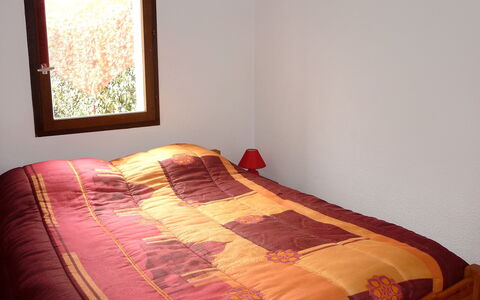 Capbreton 606: Soveværelse, Seng, Sengetøj, Værelse, Møbel, Ejendom, Bed Frame, Sengetøj, Madras, Etage