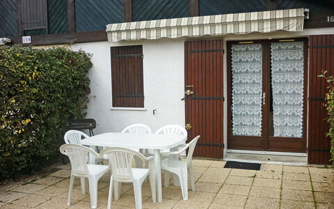 Capbreton 606: Ejendom, Hus, Bygning, Bord, Møbel, Ejendom, Værelse, Gårdhave, Hjem, Sommerhus