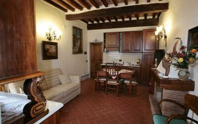 Girasole: Ejendom, Værelse, Bygning, Møbel, Indretning, Ejendom, Hus, Estate, Villa, Stue