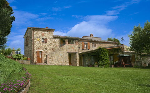 Country House Il Galleto: Hus, Busk, Landdistrikt, Sommerhus, Estate, Landsby, Stuehus, Have, Landscaping