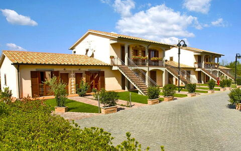 Pitigliano 200: Ejendom, Hjem, Hus, Bygning, Ejendom, Boligområde, Estate, Villa, Land Lot, Arkitektur