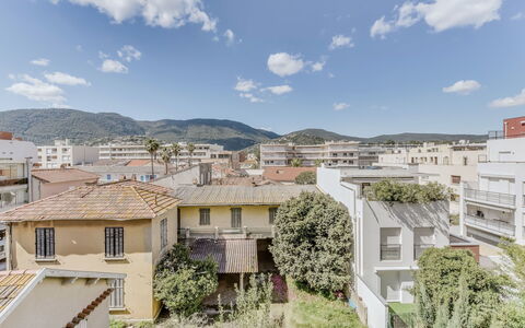 Cavalaire 170: Himmel, Boligområde, Ejendom, Stad, Daytime, Kvarter, Tag, Sky, Hus, Menneskelig Bosættelse