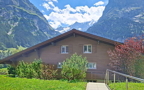 Chalet Almis 5: Bjergrige Landskabsformer, Bjerg, Bakke, Bjergkæde, Highland, Landskab, Hill Station, Hus, Dal, Hjem