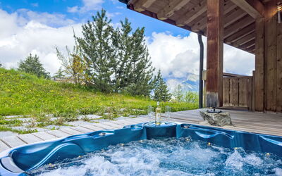 Nendaz 244: Vand, Sky, Himmel, Daytime, Plante, Natur, Azure, Svømmepøl