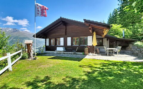 Himmulriich: Hus, Sommerhus, Bjergkæde, Landdistrikt, Hjem, Hill Station, Veranda, Dal, Hældning, Stuehus