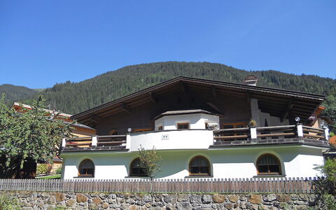 Conny: Ejendom, Hus, Arkitektur, Bygning, Hjem, Ejendom, Turisme, Ferie, Hill Station, Villa