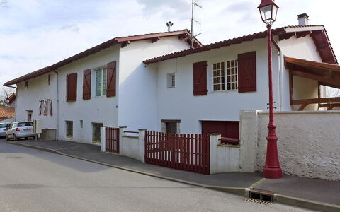 Kafartenea: Ejendom, Hus, Bygning, Stad, Kvarter, Boligområde, Facade, Hjem, Arkitektur, Ejendom