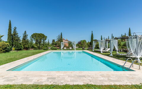 Villa Castiglione: Blå, Svømmepøl, Have, Landscaping, Udvej, Skygge, Eco Hotel, Hacienda, Evergreen
