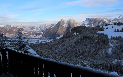 Chalet les 3 Marmottes: Himmel, Sky, Bjerg, Sne, Hældning, Hegn, Highland, Naturlige Landskab, Terræn, Fryser