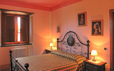 Villa Sant' Angelo: Værelse, Soveværelse, Møbel, Seng, Ejendom, Indretning, Sengetøj, Bed Frame, Suite, Bygning