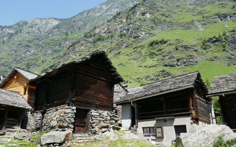 Rustico Fortuna: Bjerglandsby, Hytte, Bjerg, Landdistrikt, Hus, Hill Station, Landsby, Hytte, Tag, Bygning