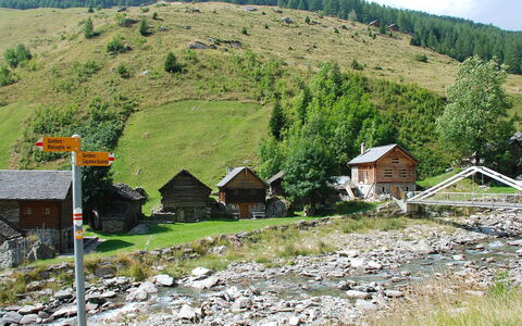 Rustico Dell'Orino: Naturlige Landskab, Bjerglandsby, Landdistrikt, Landsby, Bakke, Highland, Geologiske Fænomen, Hill Station, Landskab, Land Lot