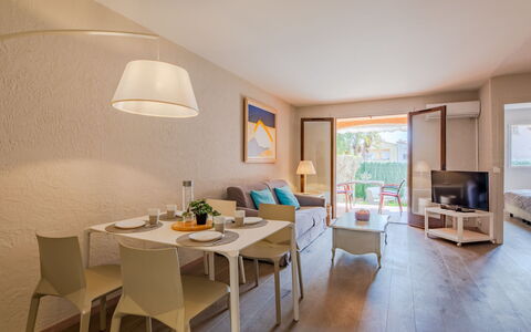 Clos Etienne: Indretning, Lejlighed, Loft, Stol, Bejdse, Køkken & Spisebord, Hotel, Stue, Udvej