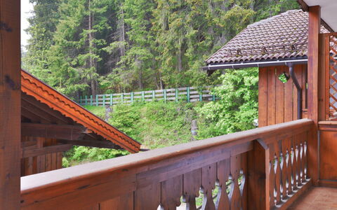 Villaggio Ladino: Ejendom, Træ, Træ, Hegn, Biome, Bejdse, Hårdttræ, Ejendom, Fritid, Baluster