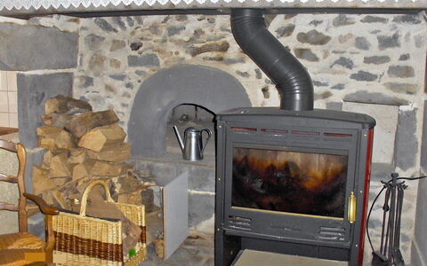 O'Petit Bonheur: Hearth, Brændeovn, Varme, Ildsted, Murværk Oven, Værelse, Husholdningsapparat