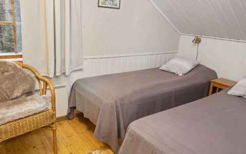 Varsta: Træ, Gulvbelægning, Etage, Soveværelse, Sengetøj, Seng, Indretning, Sengetøj, Bed Frame, Trægulve
