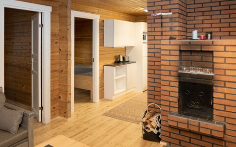 Viipusjärvi 11: Gulvbelægning, Væg, Træ, Indretning, Møbel, Etage, Værelse, Loft, Bejdse, Hårdttræ