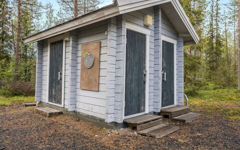 Piilola Nr 2: Græs, Hus, Sommerhus, Land Lot, Hjem, Estate, Lawn, Sidespor, Stuehus, Veranda