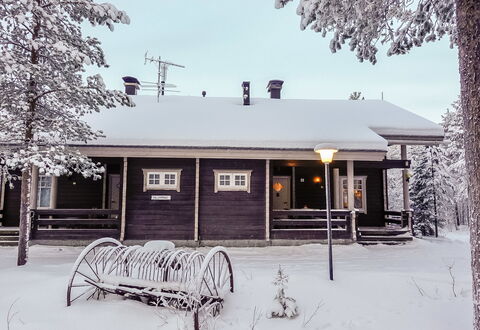 Sallanrinne B: Træ, Vinter, Sne, Hjem, Sommerhus, Fryser, Sidespor, Bjælkehytte, Is