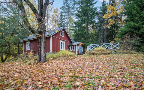 Puutarhurin Mökki: Træ, Sidespor, Sommerhus, Hus, Hjem, Planke, Garden Bygninger, Bjælkehytte, Hårdttræ, Veranda