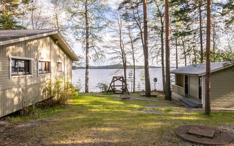Mäntyrinne: Træ, Sommerhus, Bjælkehytte, Skov, Skur, Garden Bygninger, Lærk, Woodland, Bejdse