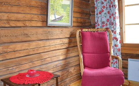 Rantamökki: Græs, Hus, Sommerhus, Land Lot, Hjem, Estate, Lawn, Sidespor, Stuehus, Veranda