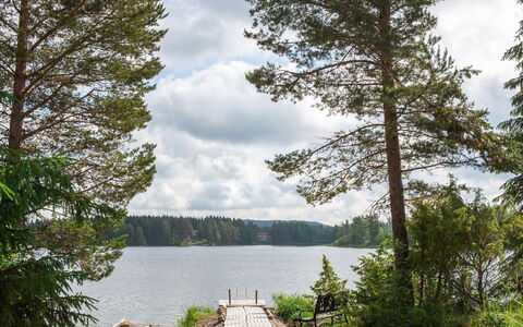 Ranta-Lemettilä: Hjem, Sommerhus, Tag, Estate, Skygge, Stuehus, Lawn, Landscaping, Have, Gård