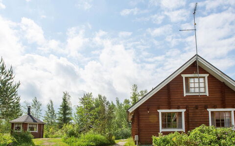 Ranta-Lemettilä: Hjem, Sommerhus, Tag, Estate, Skygge, Stuehus, Lawn, Landscaping, Have, Gård