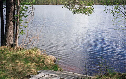 Mustikkainen: Hjem, Sommerhus, Tag, Estate, Skygge, Stuehus, Lawn, Landscaping, Have, Gård