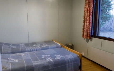 Vattomäki: Etage, Gulvbelægning, Træ, Soveværelse, Møbel, Seng, Indretning, Sengetøj, Værelse, Sengetøj