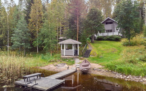 Kiikkukallio: Træ, Sne, Sommerhus, Vinter, Tag, Hjem, Fryser, Bjælkehytte, Sidespor, Hældning