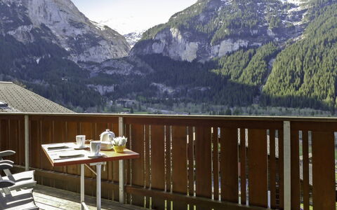 Chalet Ahornen: Bjerg, Himmel, Sky, Bord, Møbel, Naturlige Landskab, Plante, Bygning, Natur, Træ