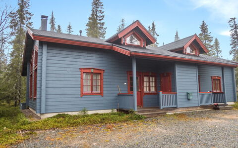 Pyryruka: Træ, Hus, Tag, Hjem, Sommerhus, Sidespor, Hældning, Maling, Skydevindue