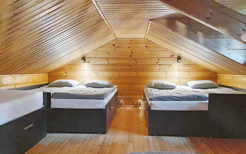 Uolevintie 39B: Træ, Sommerhus, Bjælkehytte, Skov, Skur, Garden Bygninger, Lærk, Woodland, Bejdse